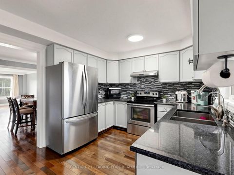 Photo 12 at 97 Tulip Street, Keswick North, Georgina