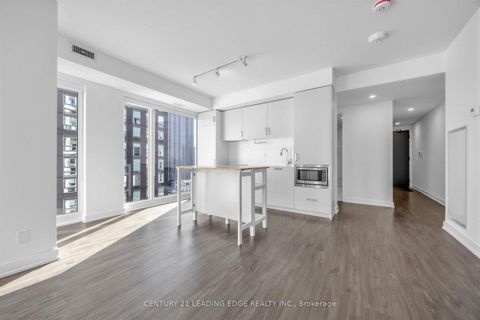 Photo 13 at 1602 - 88 Queen Street E, Yonge Corridor, Toronto