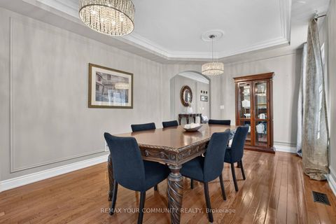 Photo 6 at 38 Dimarino Drive, Patterson, Vaughan