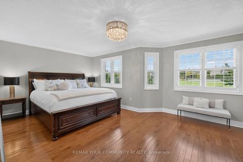 Photo 21 at 38 Dimarino Drive, Patterson, Vaughan