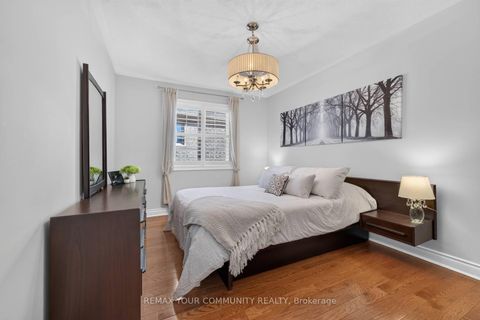 Photo 27 at 38 Dimarino Drive, Patterson, Vaughan