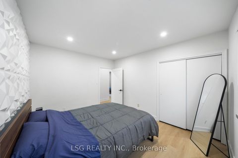 Photo 14 at 26 Grangemill Crescent, Don Mills, Toronto