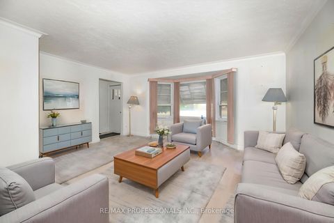 Photo 3 at 79 Silverhill Drive, City Centre West, Toronto