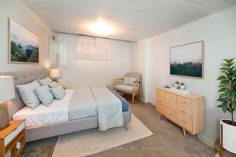 Photo 14 at 79 Silverhill Drive, City Centre West, Toronto