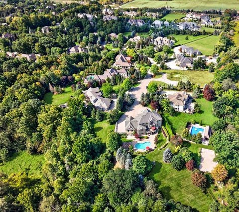 Photo 1 at 106 Abbruzze Court, Kleinburg, Vaughan