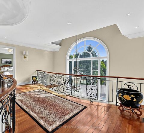 Photo 22 at 106 Abbruzze Court, Kleinburg, Vaughan