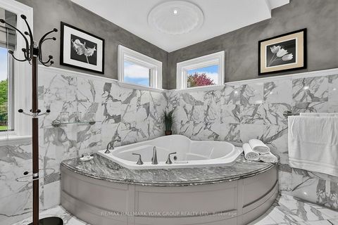 Photo 27 at 106 Abbruzze Court, Kleinburg, Vaughan