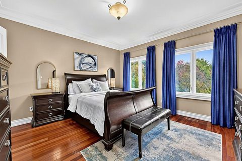 Photo 36 at 106 Abbruzze Court, Kleinburg, Vaughan
