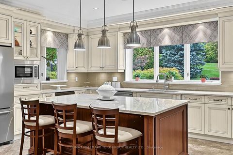 Photo 38 at 106 Abbruzze Court, Kleinburg, Vaughan