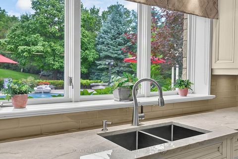 Photo 39 at 106 Abbruzze Court, Kleinburg, Vaughan