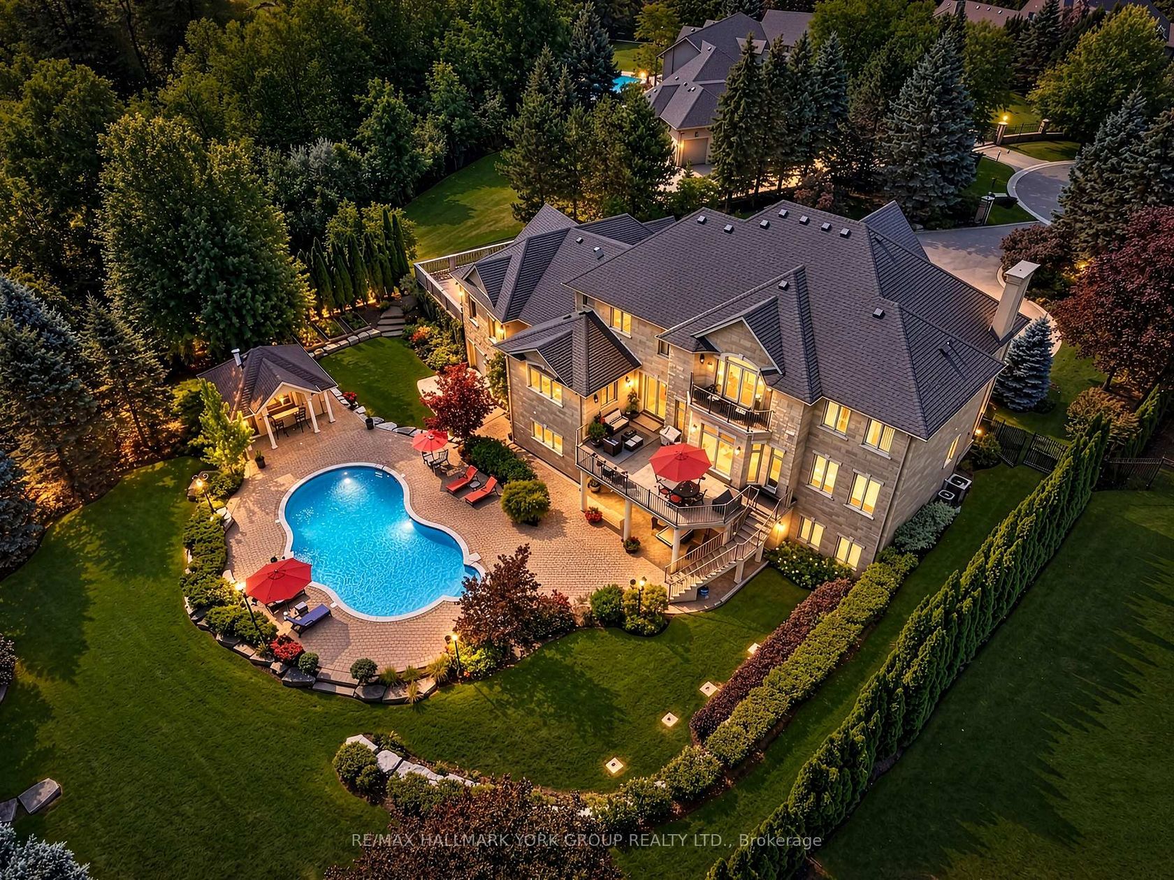 106 Abbruzze Court, Kleinburg, Vaughan photo number 2