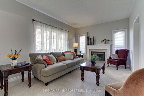 Photo 8 at 64 Ian Drive, Keswick South, Georgina
