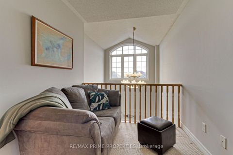 Photo 12 at 64 Ian Drive, Keswick South, Georgina