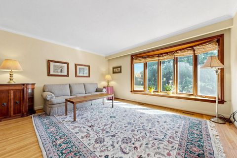 Photo 2 at 369 Osiris Drive, Crosby, Richmond Hill