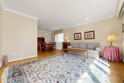 Photo 4 at 369 Osiris Drive, Crosby, Richmond Hill