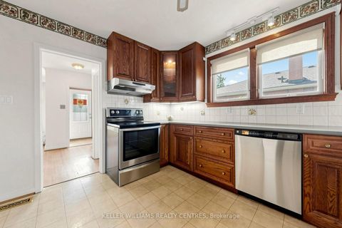 Photo 8 at 369 Osiris Drive, Crosby, Richmond Hill