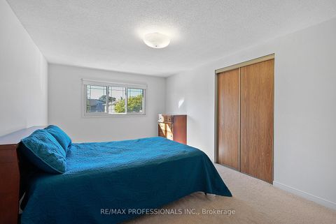 Photo 24 at 43 Franca Crescent, Jamestown, Toronto