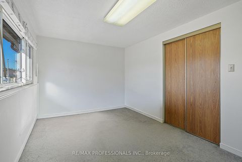 Photo 27 at 43 Franca Crescent, Jamestown, Toronto