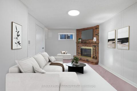 Photo 35 at 43 Franca Crescent, Jamestown, Toronto