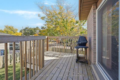 Photo 38 at 43 Franca Crescent, Jamestown, Toronto