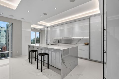 Photo 9 at 1602 - 80 Yorkville Avenue, Annex, Toronto