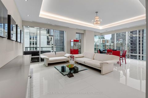 Photo 13 at 1602 - 80 Yorkville Avenue, Annex, Toronto
