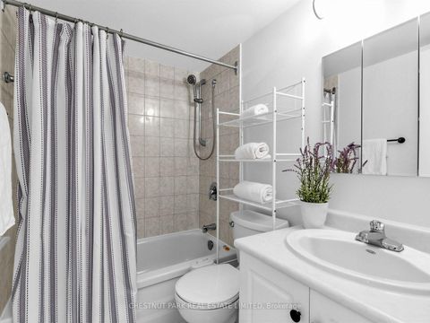 Photo 18 at 414 - 40 Homewood Avenue, South St. James Town, Toronto