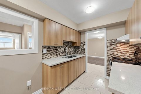 Photo 4 at 102 - 370 Dixon Road, The Westway, Toronto