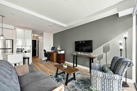 Photo 13 at 507 - 1815 Yonge Street, Mount Pleasant West, Toronto