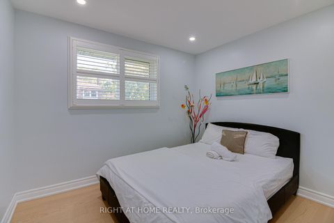 Photo 10 at 37 Mason Road, Scarborough Village, Toronto