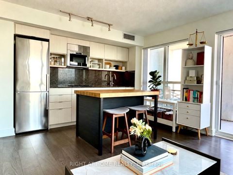 Photo 12 at 709 - 7 Mabelle Avenue, City Centre West, Toronto