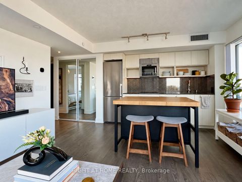 Photo 13 at 709 - 7 Mabelle Avenue, City Centre West, Toronto