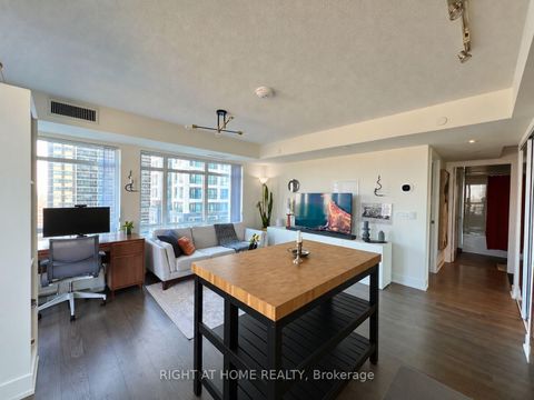 Photo 14 at 709 - 7 Mabelle Avenue, City Centre West, Toronto