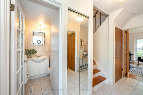 Photo 5 at 24 Dogwood Crescent, Bendale, Toronto