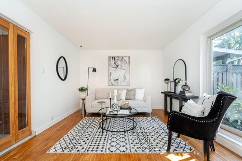 Photo 9 at 24 Dogwood Crescent, Bendale, Toronto