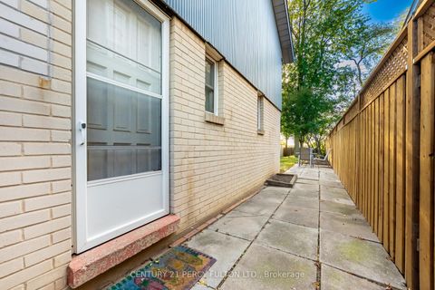 Photo 30 at 24 Dogwood Crescent, Bendale, Toronto