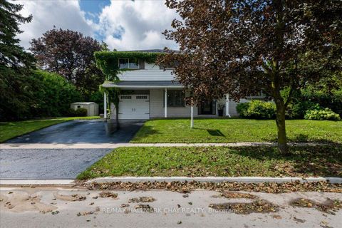 Photo 1 at 19 Highcroft Road, Allandale Heights, Barrie