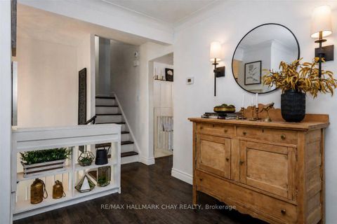 Photo 4 at 19 Highcroft Road, Allandale Heights, Barrie