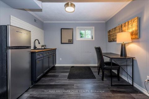Photo 26 at 19 Highcroft Road, Allandale Heights, Barrie