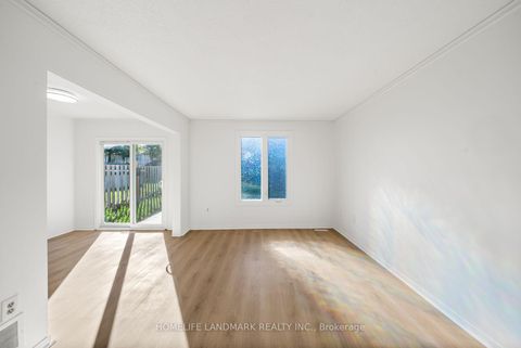 Photo 2 at 39 D'ambrosio Drive, Painswick North, Barrie