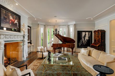 Photo 3 at 29 Edgehill Road, Humber Valley, Toronto