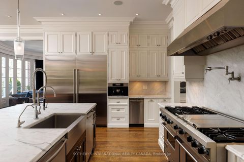 Photo 9 at 29 Edgehill Road, Humber Valley, Toronto