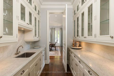 Photo 12 at 29 Edgehill Road, Humber Valley, Toronto