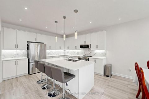 Photo 12 at 1450 Davis Loop, Lefroy, Innisfil