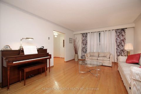 Photo 4 at 57 Kimberdale Crescent, L'Amoreaux, Toronto
