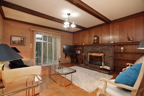 Photo 12 at 57 Kimberdale Crescent, L'Amoreaux, Toronto