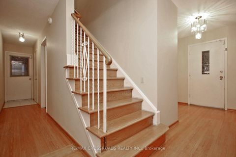 Photo 14 at 57 Kimberdale Crescent, L'Amoreaux, Toronto