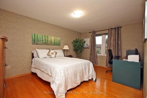 Photo 21 at 57 Kimberdale Crescent, L'Amoreaux, Toronto