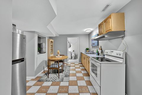 Photo 17 at 87 McVeigh Drive, Northwest, Barrie