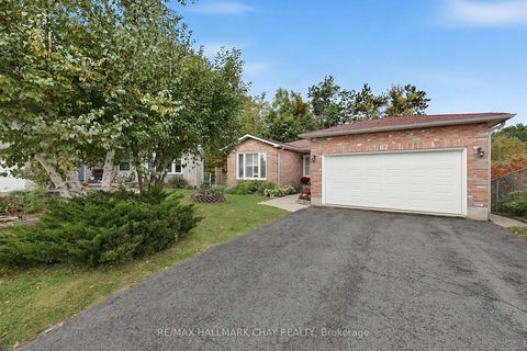 Photo 29 at 87 McVeigh Drive, Northwest, Barrie